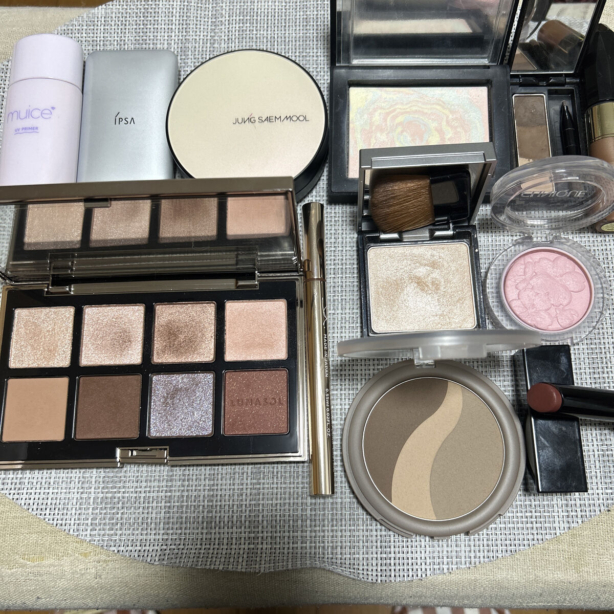 ライトリフレクティング プリズマティックパウダー/NARS/プレストパウダーを使ったクチコミ（2枚目）