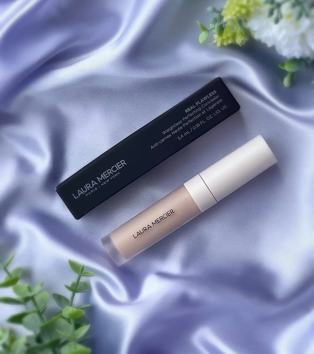 リアル フローレス ウェイトレス パーフェクティング コンシーラー/ローラ メルシエ/リキッドコンシーラーを使ったクチコミ(2枚目)