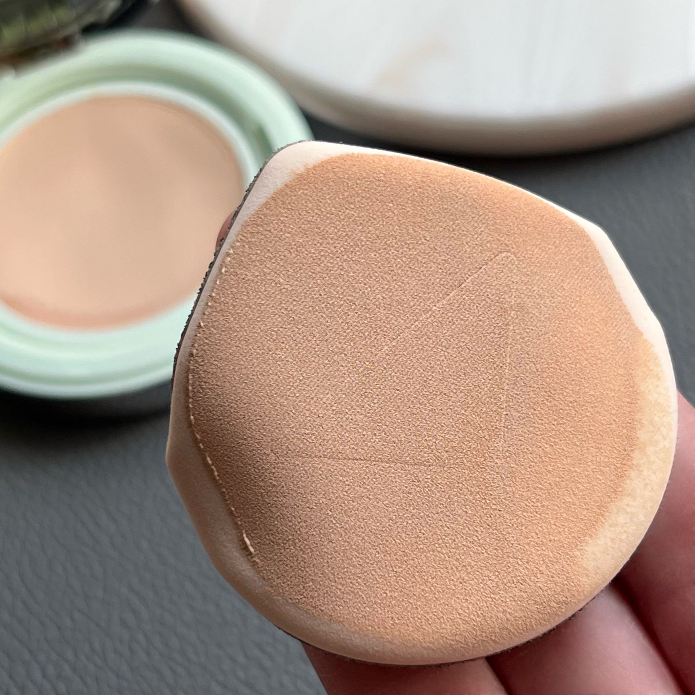 プラダ メッシュ クッション/PRADA BEAUTY/クッションファンデーションを使ったクチコミ(3枚目)