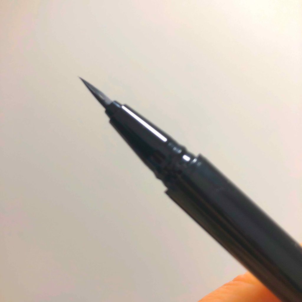 カラーステイ アイライナー カリグラフィー スリム&シャープ/REVLON/リキッドアイライナーを使ったクチコミ(2枚目)