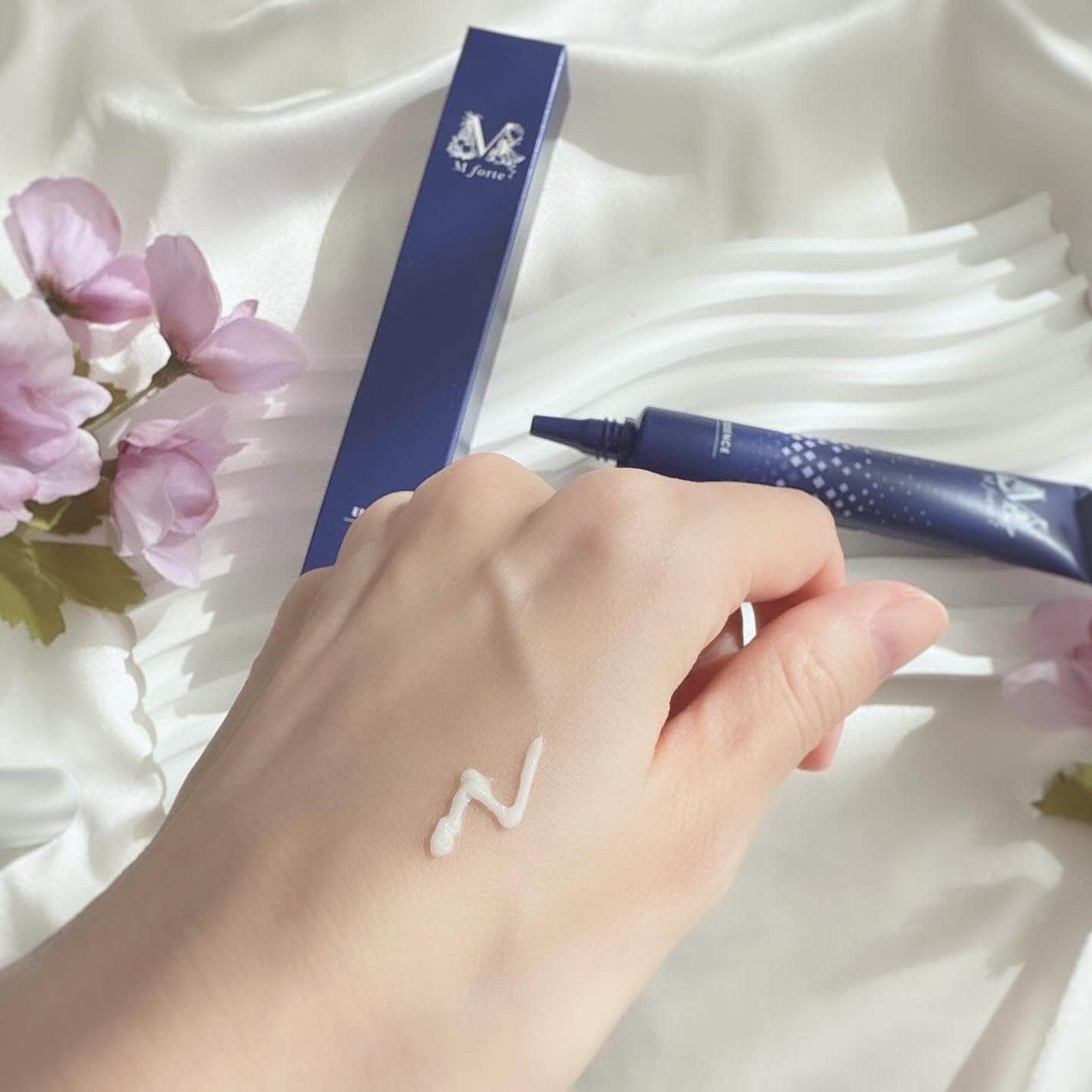 リンクルブライトエッセンス/M forte(エムフォルテ)/アイケア・アイクリームを使ったクチコミ(3枚目)