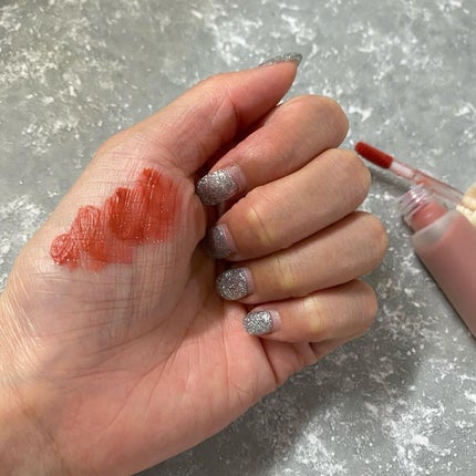 デイリームードマットリキッド/nuegray/リップグロスを使ったクチコミ(4枚目)