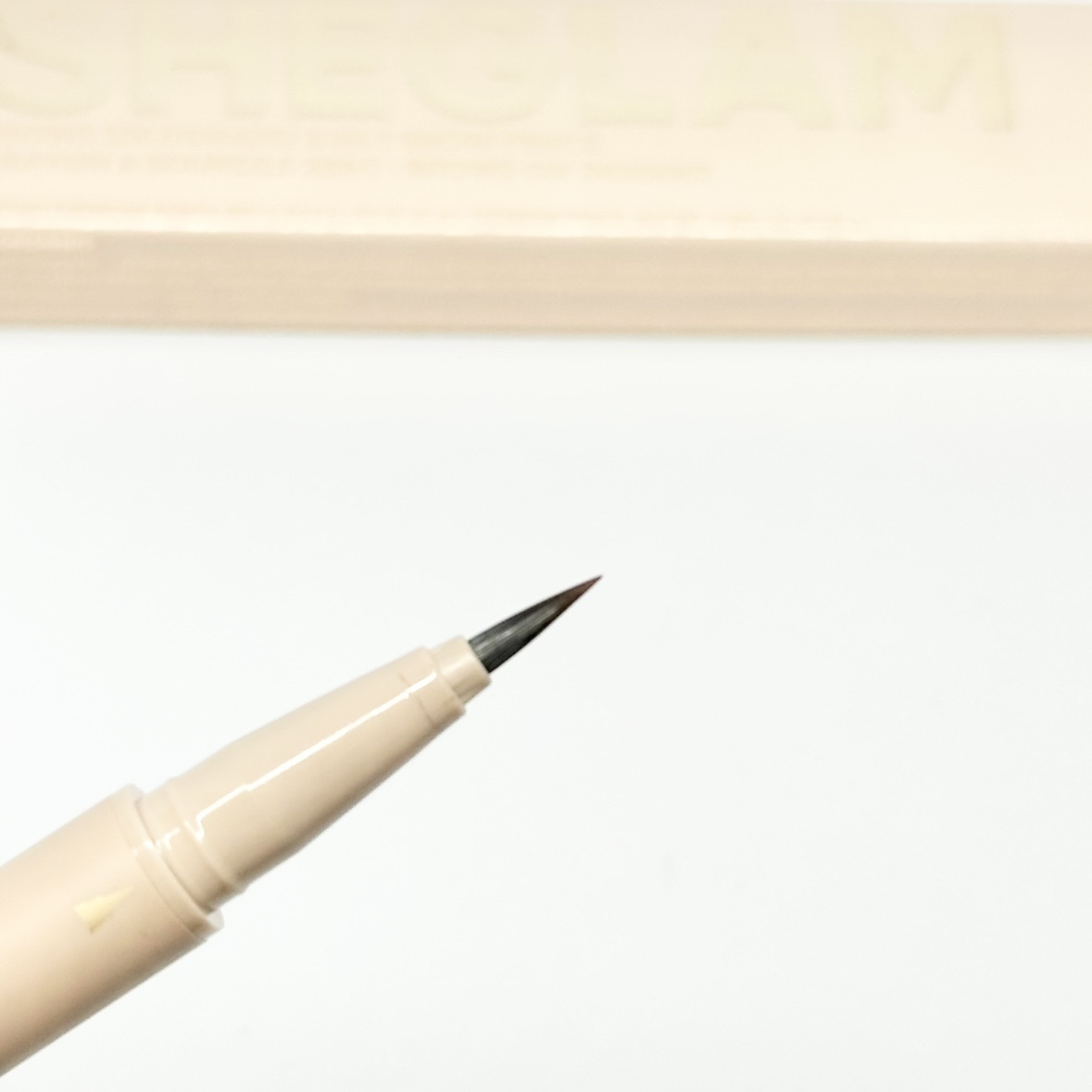 SHEGLAM ブロウオンデマンド 2IN1ブロウペンシルのクチコミ「今年の3月に新しくSHEGLAMに仲間入りした「ブロウオンデマンド 2IN1 ブロウペンシル｣.....」（3枚目）