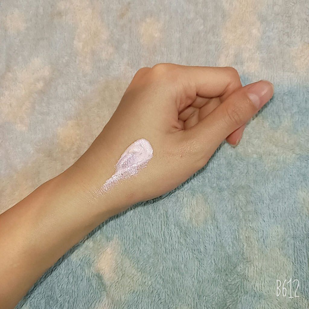 ル ブラン ロージー ドロップス/CHANEL/リキッドハイライトを使ったクチコミ(3枚目)