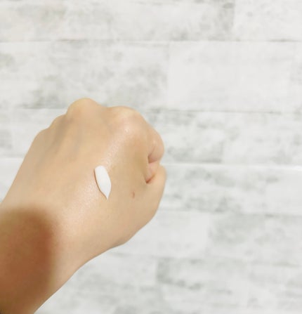 薬用さらさらクリーム/デオナチュレ/デオドラント・制汗剤を使ったクチコミ(5枚目)