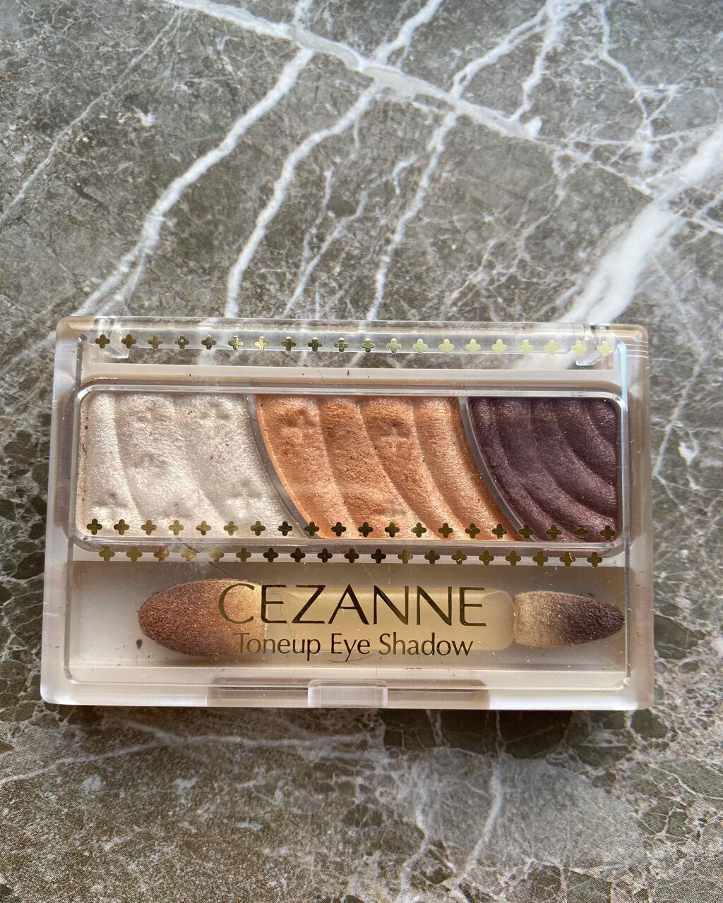 トーンアップアイシャドウ/CEZANNE/アイシャドウパレットを使ったクチコミ（1枚目）