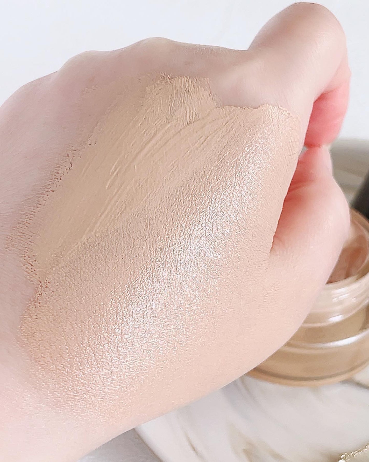 エスト フローレス コンシーリング クリームファンデーション/est/クリーム・エマルジョンファンデーションを使ったクチコミ(5枚目)