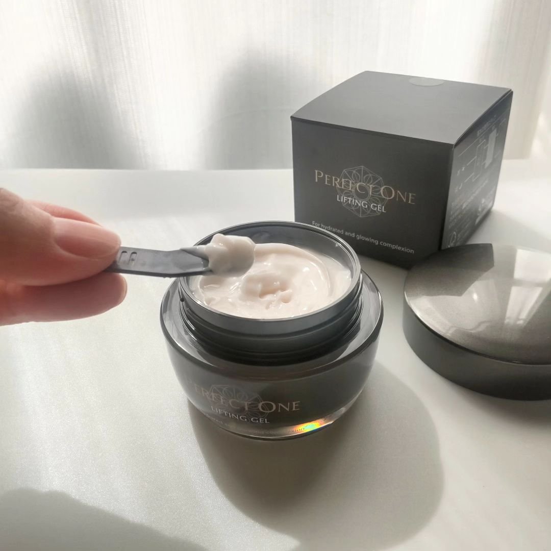 パーフェクトワン リフティングジェル/パーフェクトワン/オールインワン化粧品を使ったクチコミ（3枚目）