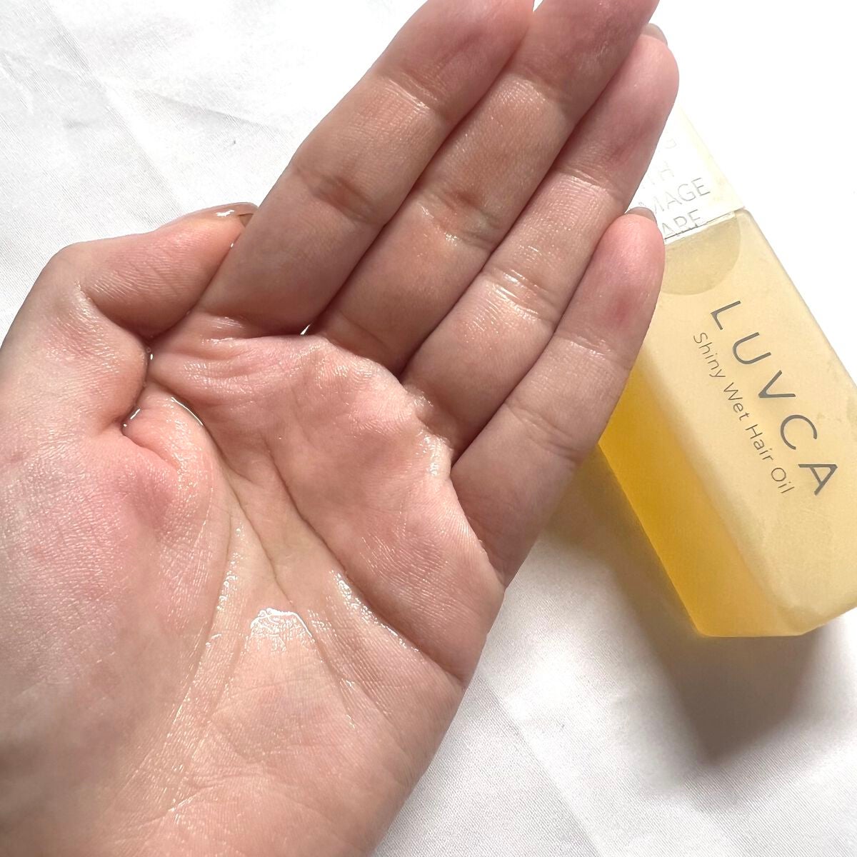 シルキーエアリーバーム/LUVCA/ヘアバームを使ったクチコミ(3枚目)