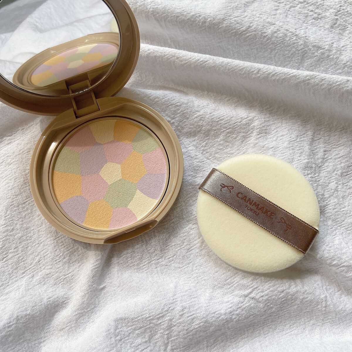 マシュマロフィニッシュパウダー　～Abloom～/キャンメイク/プレストパウダーを使ったクチコミ（2枚目）