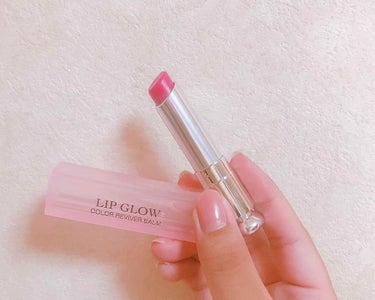 Dior アディクトリップグロウ 007 ラズベリー

名前にひかれてずっときになっていたリップ💄
サンプルカードをもらったのをきっかけに初めて試して、感動しました😶💕
イエローベースな私にはピンクは似