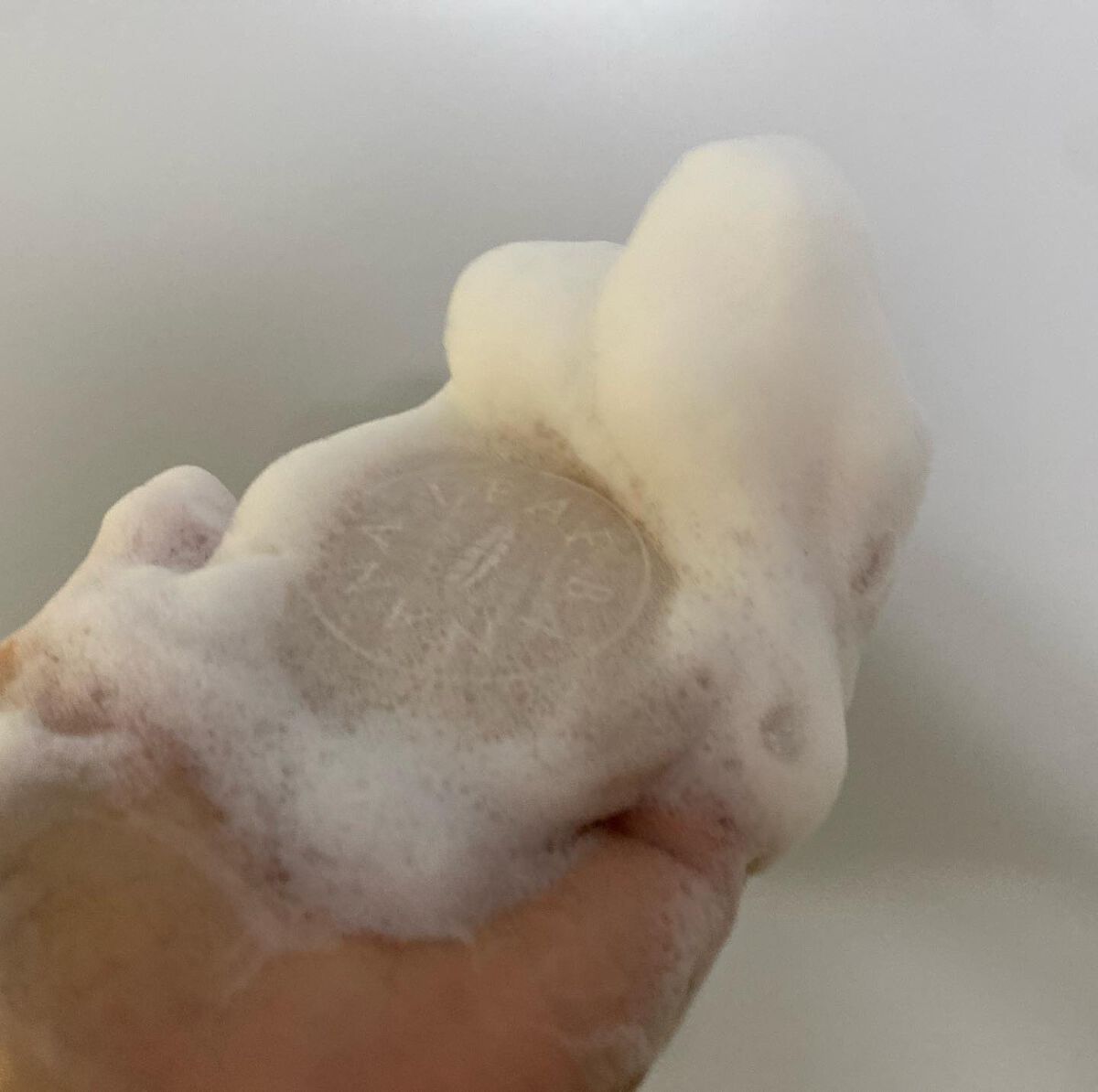 ニキビ＆体臭ケアせっけん BANANA LEAF(バナナリーフ) /BANANA LEAF/ボディ石鹸を使ったクチコミ（3枚目）