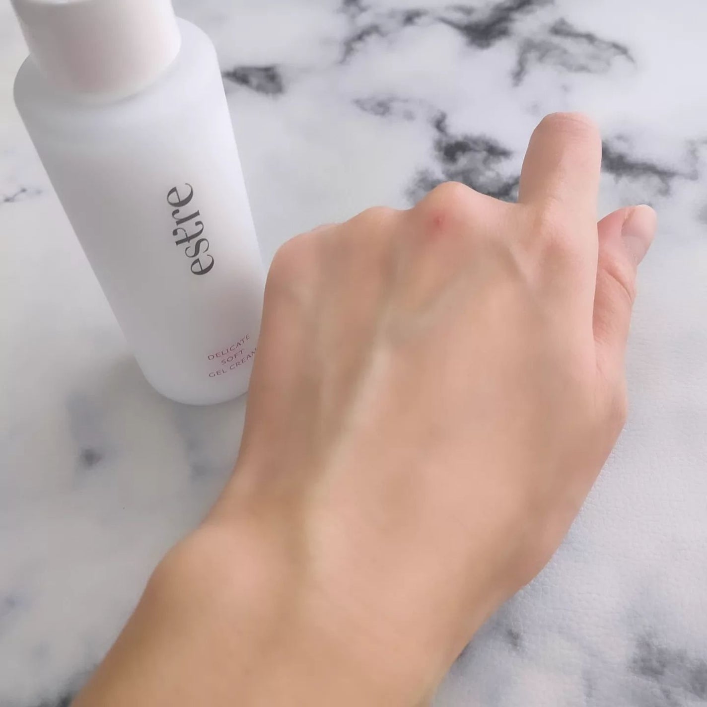 デリケートソフトジェルクリーム/est’re®/ボディクリームを使ったクチコミ(5枚目)