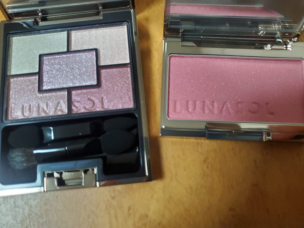 ルナソル カラーリングシアーチークス(グロウ)/LUNASOL/パウダーチークを使ったクチコミ（3枚目）