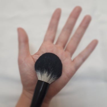 UR GLAM　POWDER BRUSH/U R GLAM/メイクブラシを使ったクチコミ（2枚目）