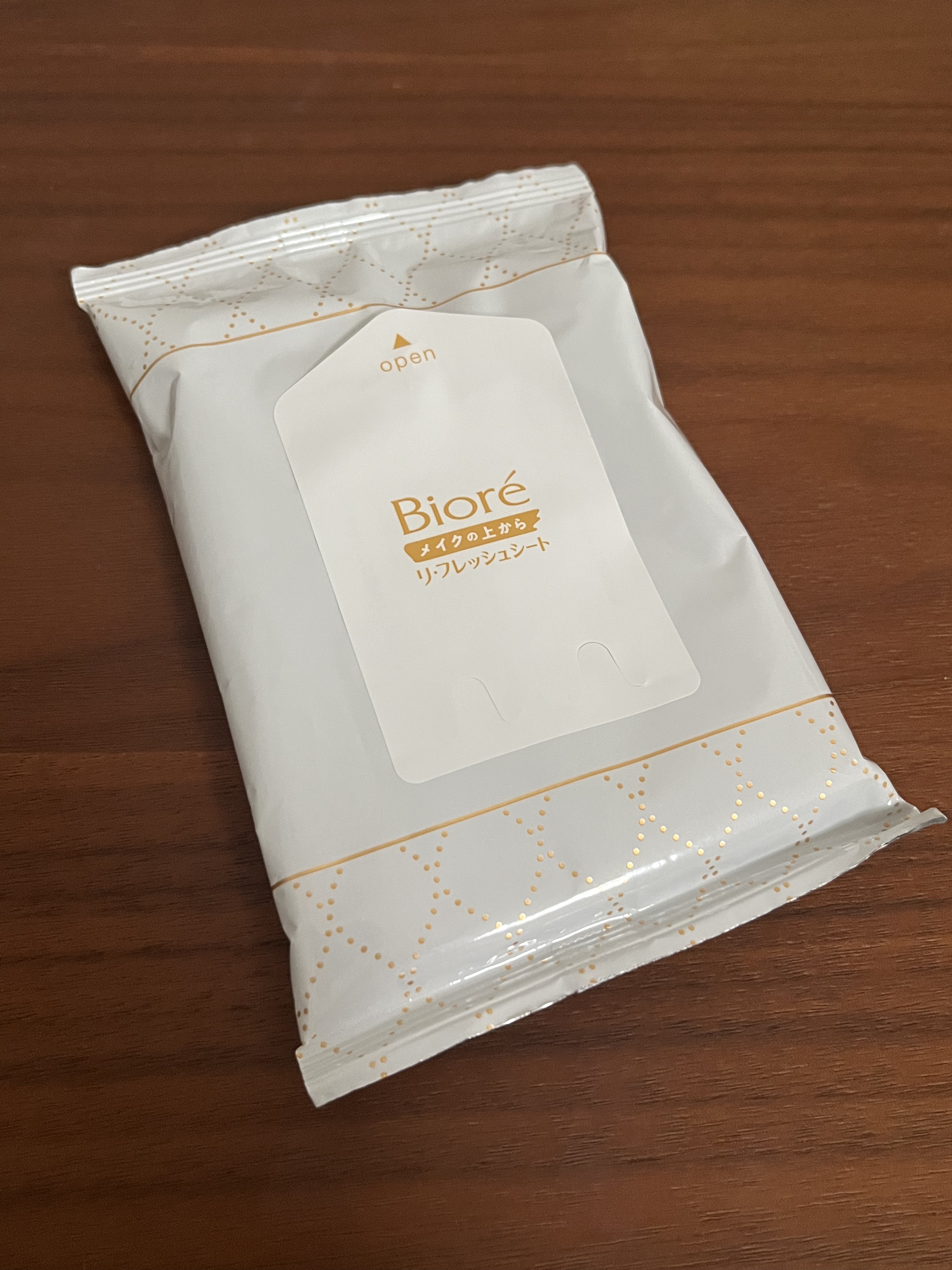 メイクの上からリフレッシュシート/ビオレ/フェイスシートを使ったクチコミ（2枚目）