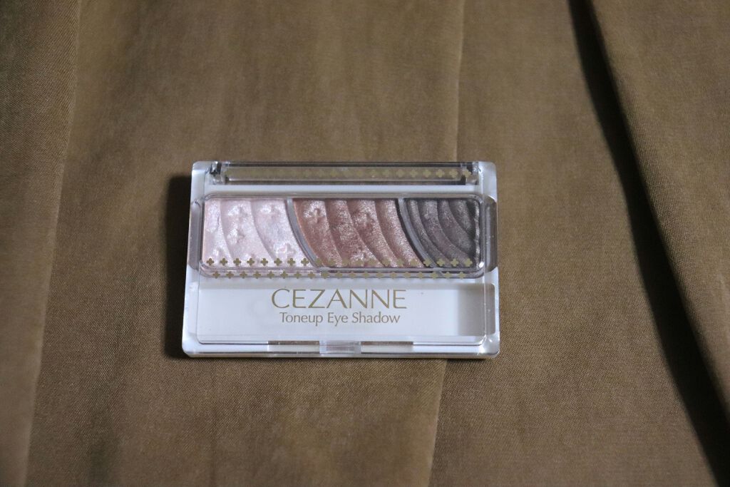 トーンアップアイシャドウ/CEZANNE/アイシャドウパレットを使ったクチコミ（2枚目）