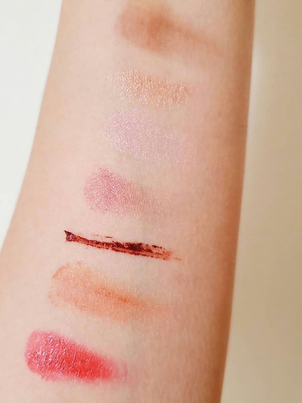 リップシャイン/rms beauty/口紅を使ったクチコミ（3枚目）