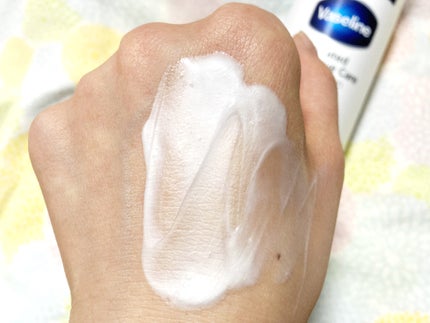 メディケイティッド センシティブケア ボディローション 美肌ケア【医薬部外品】/ヴァセリン/ボディローションを使ったクチコミ(4枚目)