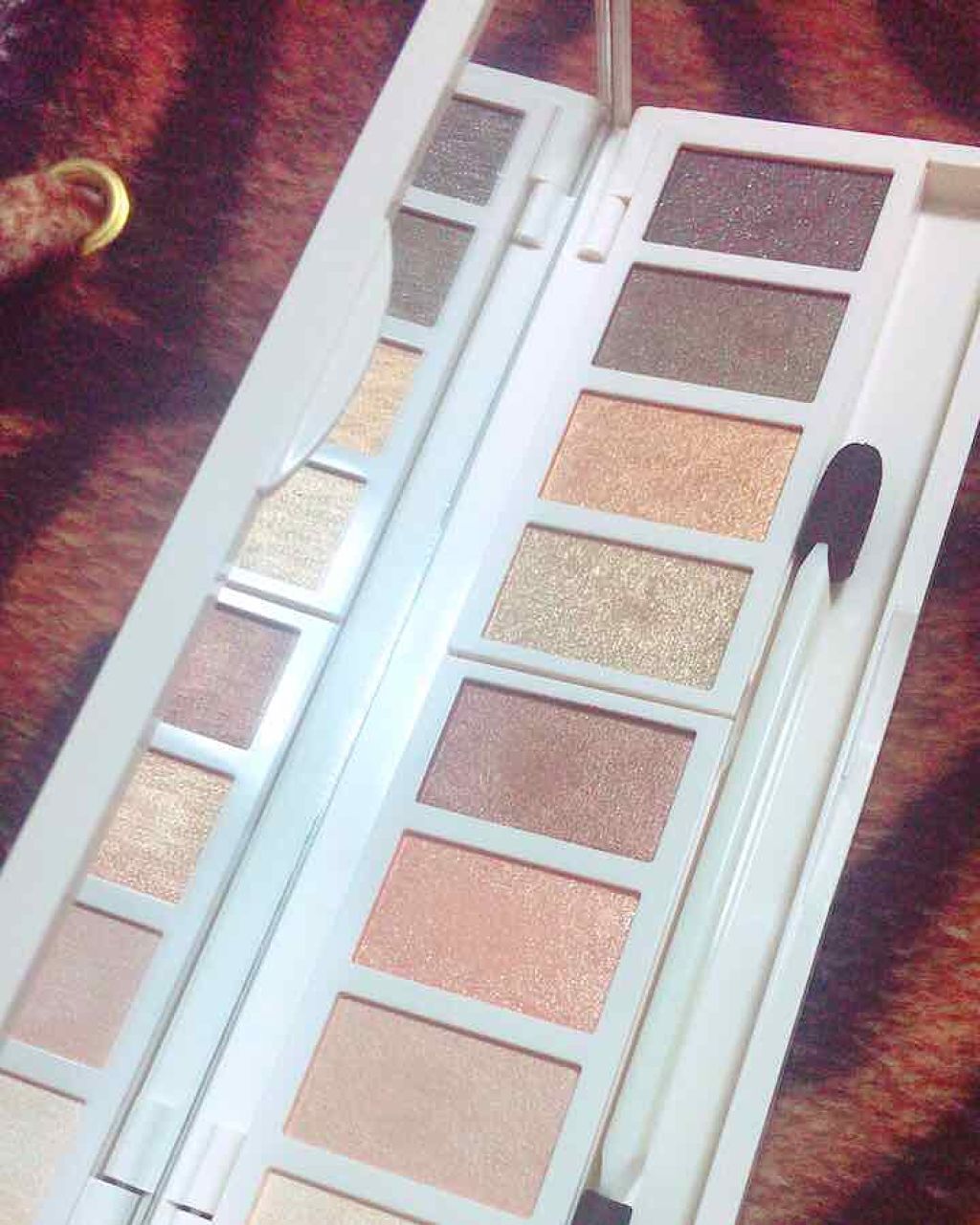 グラマラスヌード アイパレット (クリスマスコフレ 2017)/Visée/メイクアップキットを使ったクチコミ（2枚目）
