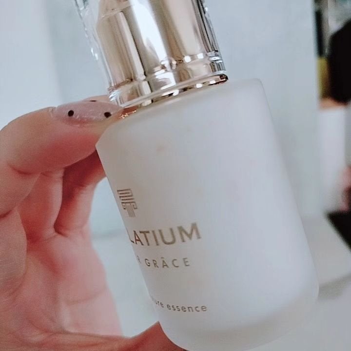 みぃ on LIPS 「PALATIUMPURGRÂCEmoistureessence..」(7枚目)