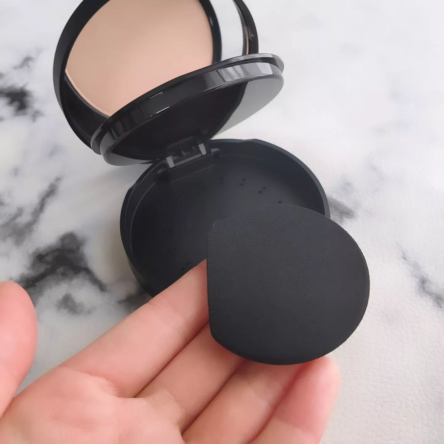 ベアプロ 16HR パウダー ファンデーション/bareMinerals/パウダーファンデーションを使ったクチコミ(3枚目)