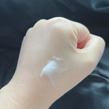 ニベア ロイヤルブルーボディクリーム うるおい密封ケア/ニベア/ボディクリームを使ったクチコミ(5枚目)