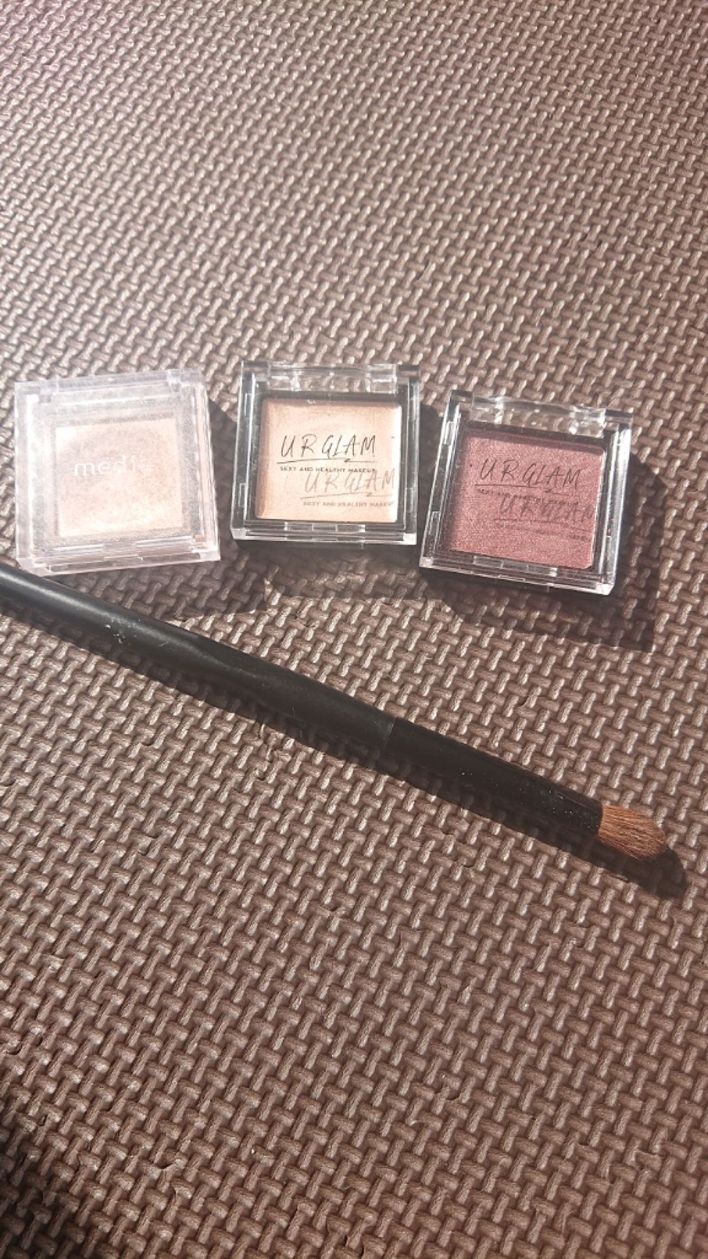 UR GLAM POWDER EYESHADOW/U R GLAM/単色アイシャドウを使ったクチコミ(1枚目)