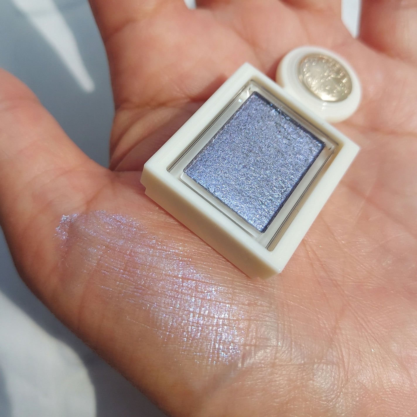 シャドーカスタマイズ (ブリリアントグリッター)/MAJOLICA MAJORCA/グリッターを使ったクチコミ(4枚目)