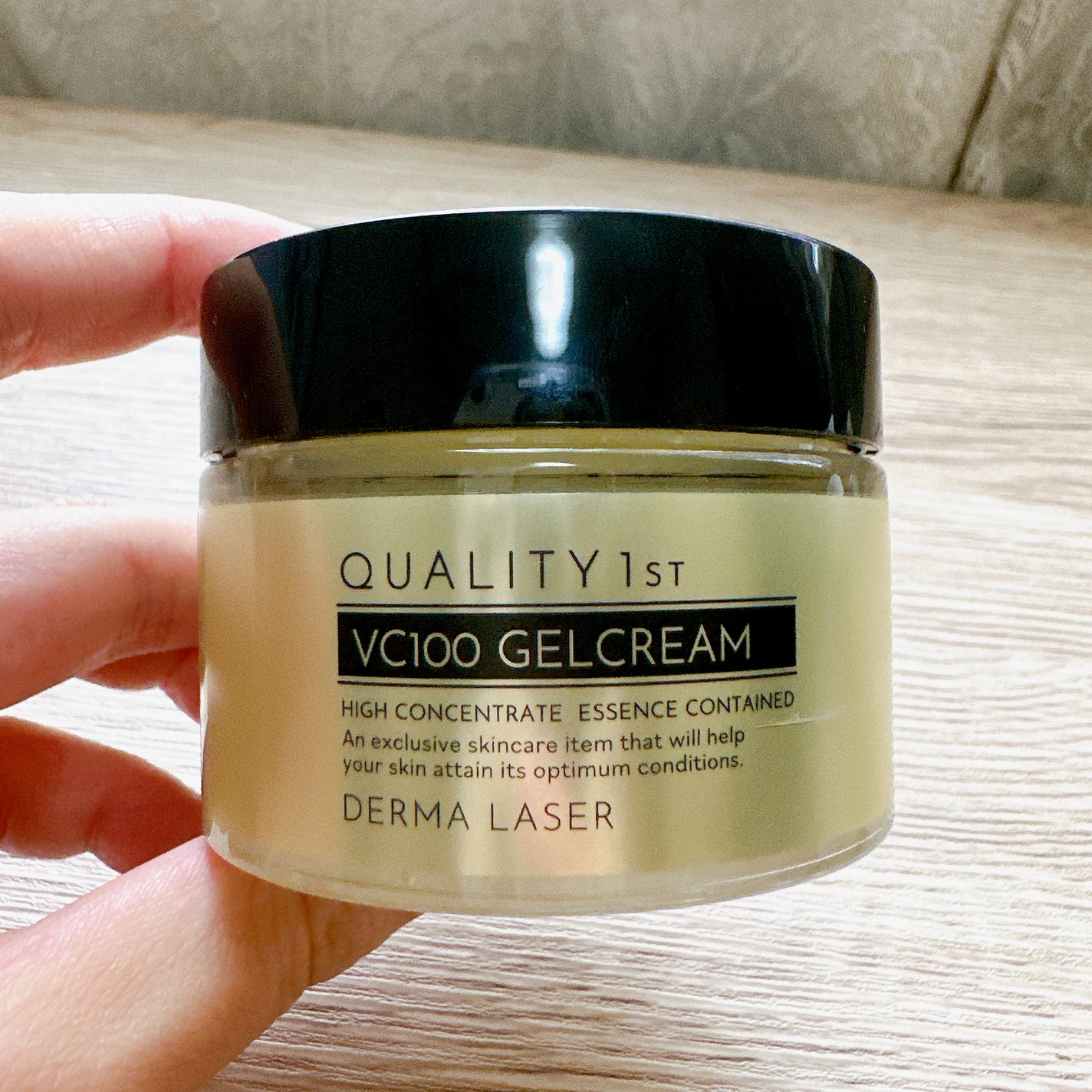 ダーマレーザー スーパーVC100ジェルクリーム/クオリティファースト/フェイスクリームを使ったクチコミ(2枚目)