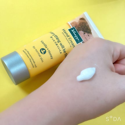 ハンドクリーム バニラ&ハニーの香り/クナイプ/ハンドクリームを使ったクチコミ(3枚目)