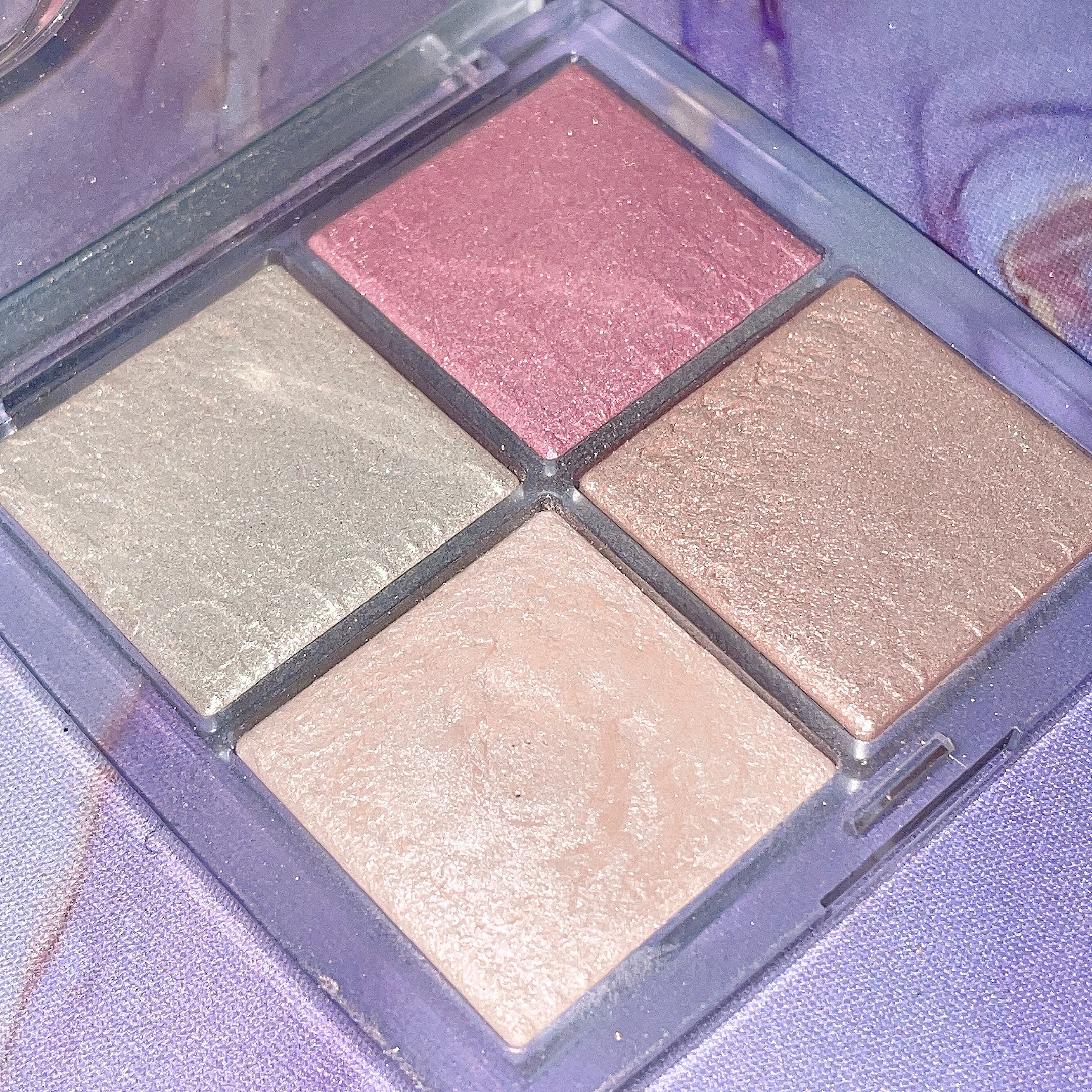 DOLCE&GABBANA ① ハイライティングパウダー ②リキッドアイシャドウ 試してみた】ラブコレクター ユニバーサル ハイライティング