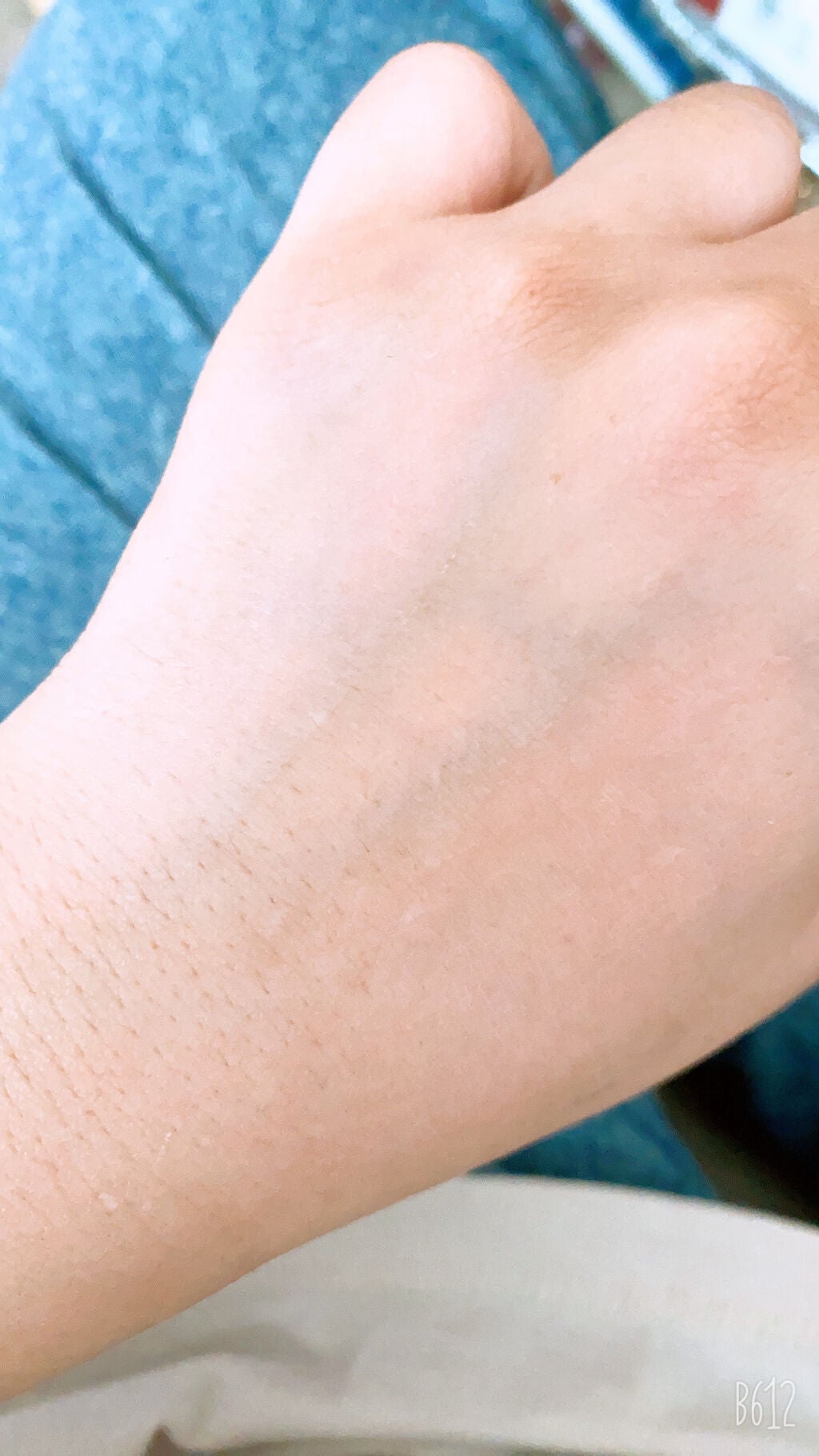 ポアレスエアリーベース/キャンメイク/化粧下地を使ったクチコミ(3枚目)