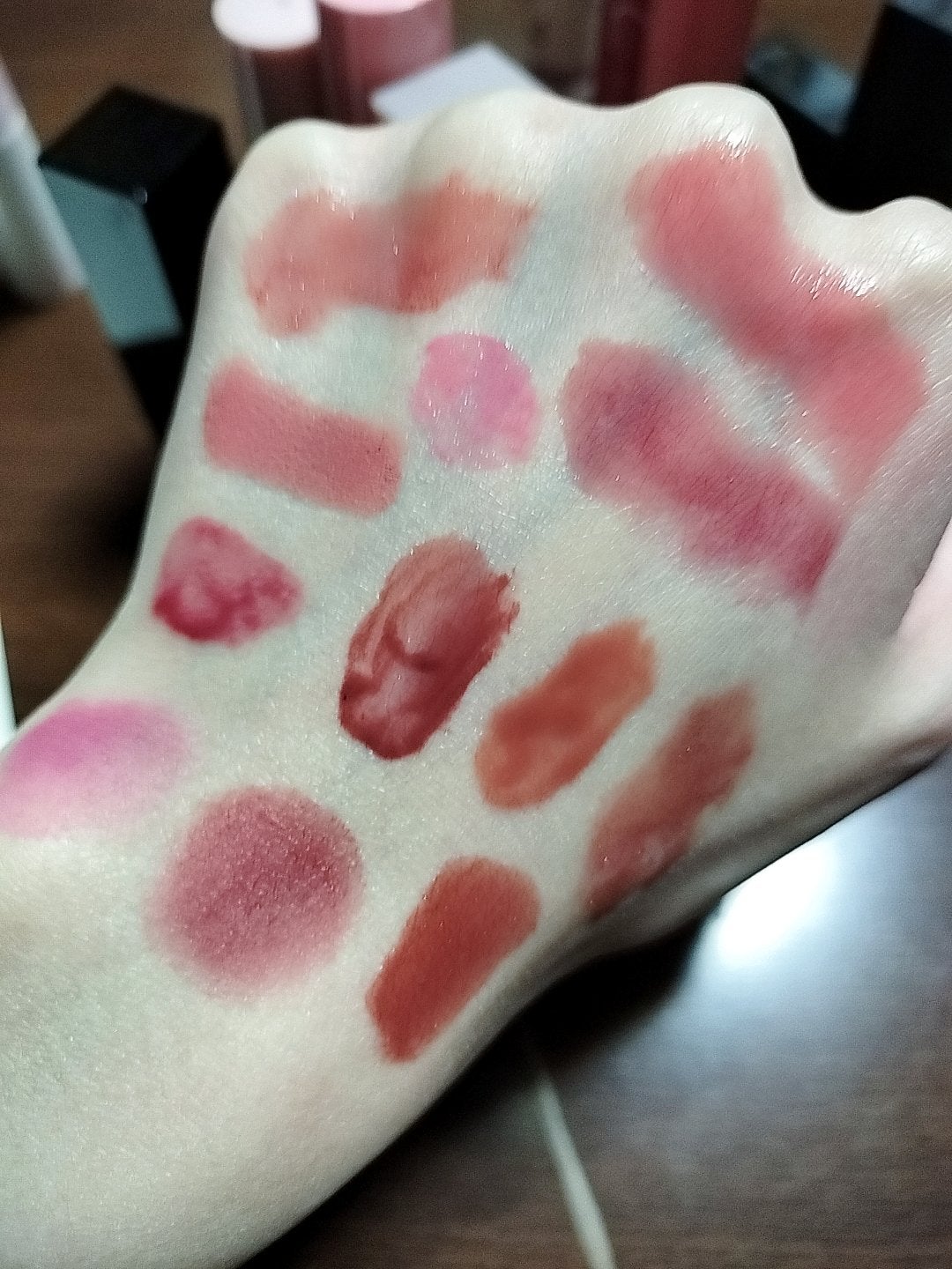 朝 on LIPS 「手持ちリップ(使ってないのもある)リップ欲しくなってきてしまっ..」(6枚目)