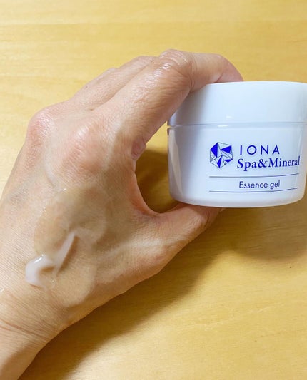 エッセンス ジェル/イオナ スパ&ミネラル/オールインワン化粧品を使ったクチコミ(4枚目)