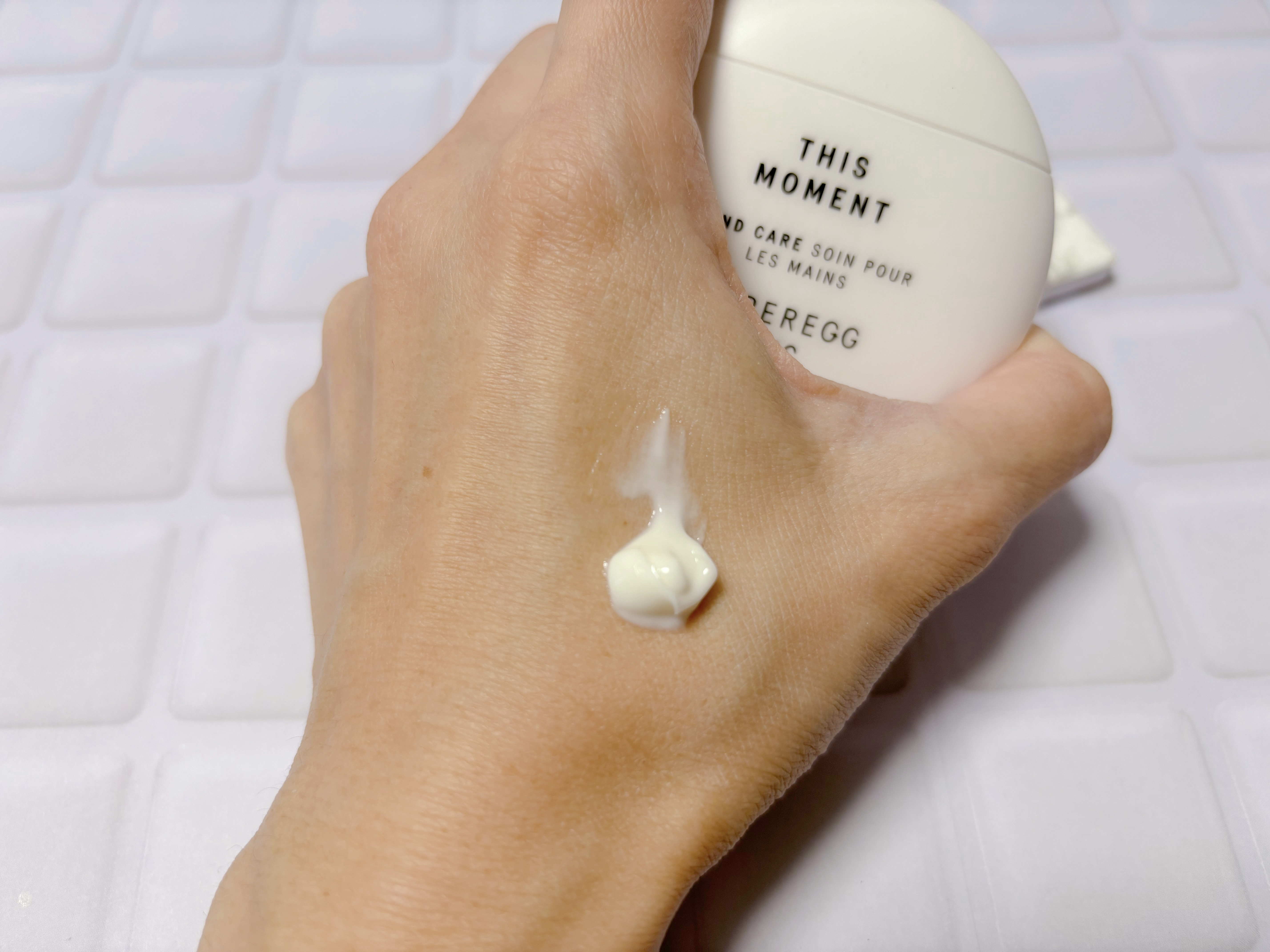 ディス モーメント ハンドケア/SUPEREGG /ハンドクリームを使ったクチコミ（3枚目）