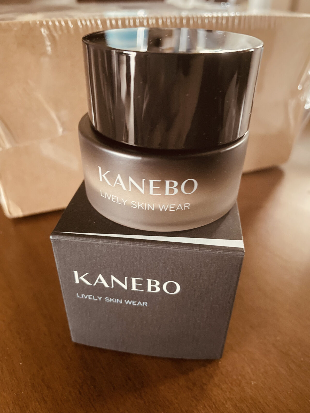 ライブリースキン　ウェア オークルA/KANEBO/クリーム・エマルジョンファンデーションを使ったクチコミ（1枚目）