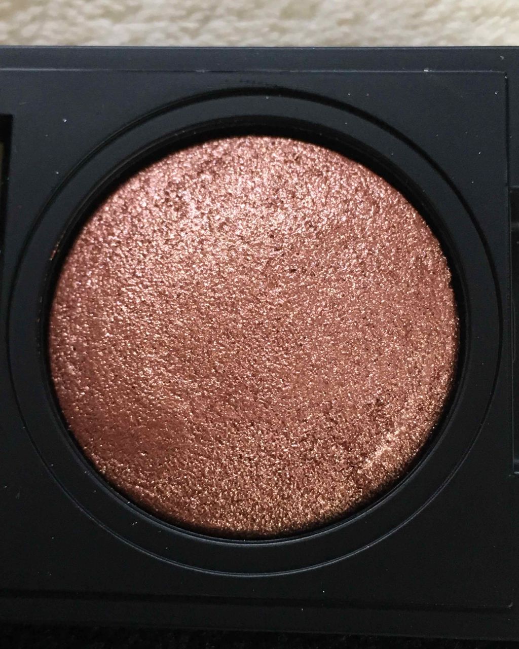 プリズム エアー シャドウ/CLIO/単色アイシャドウを使ったクチコミ（2枚目）