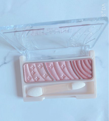 トーンアップアイシャドウ/CEZANNE/アイシャドウパレットを使ったクチコミ(3枚目)