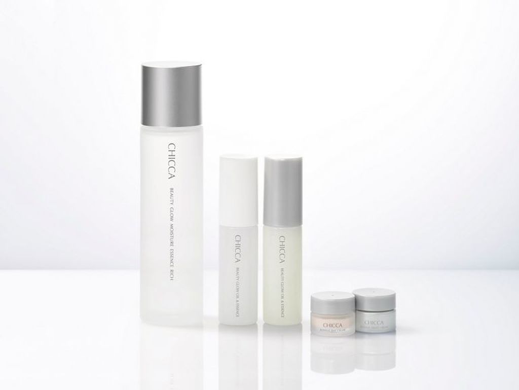 CHICCA ビューティグロウ スキンケアセット