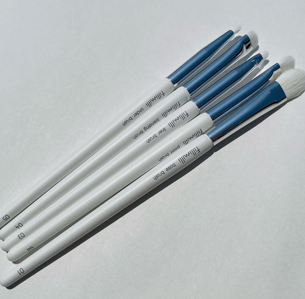 Sシルキーパウダーブラシ  (L)883/fillimilli/メイクブラシを使ったクチコミ（2枚目）