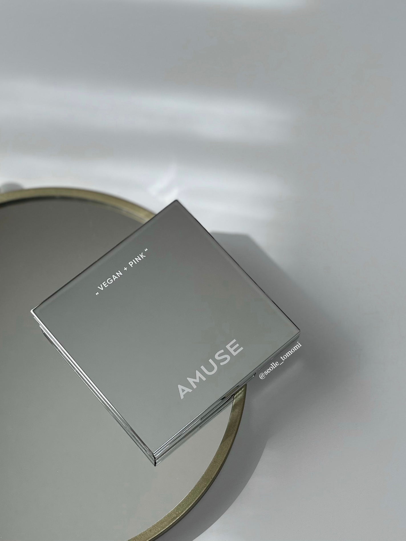 アイ ヴィーガン シアーパレット/AMUSE/アイシャドウパレットを使ったクチコミ(5枚目)