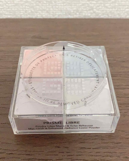 プリズム・リーブル/GIVENCHY/ルースパウダーを使ったクチコミ(3枚目)