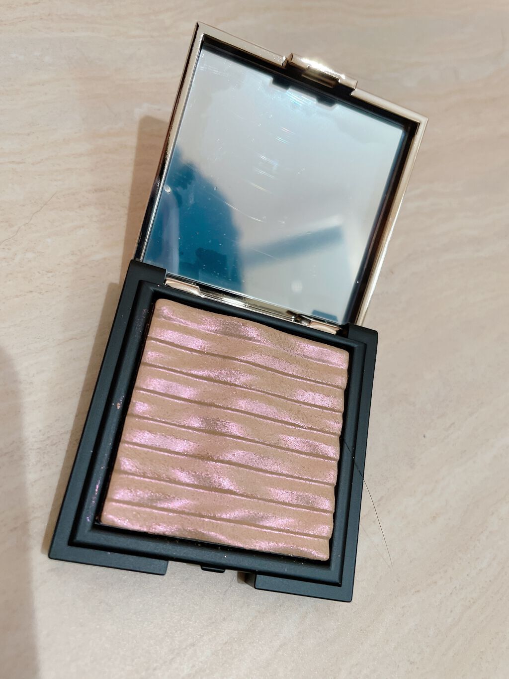 プリズム エアー ハイライター/CLIO/パウダーハイライトを使ったクチコミ（2枚目）