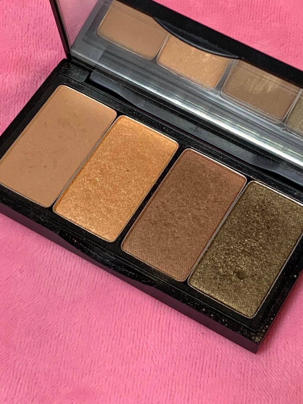 リサ・ラーソン♡クッションファンデマニア on LIPS 「最近は、五輪に興味なくて💦サブスクの韓流ドラマ一気見✨にどっぷ..」(5枚目)