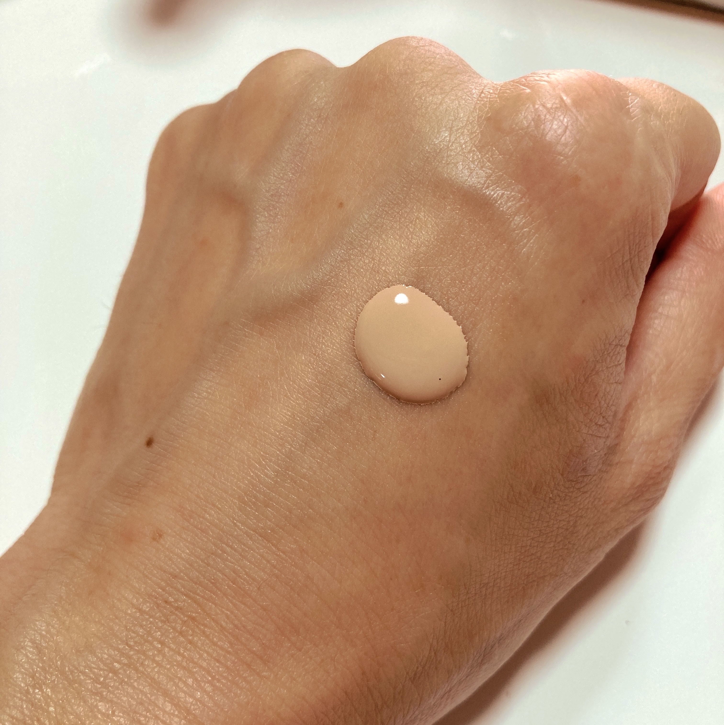 シンクロスキン セルフリフレッシング ファンデーション 220 Linen/SHISEIDO/リキッドファンデーションを使ったクチコミ（3枚目）