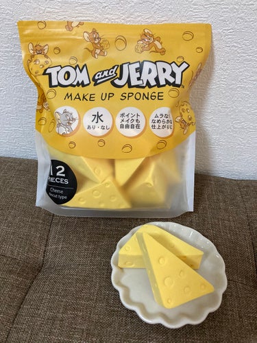 トムとジェリー ダイカットスポンジ12Pのクチコミ「可愛すぎるチーズ🧀なメイクスポンジ❤️

────────────

TOM and JERR.....」（1枚目）