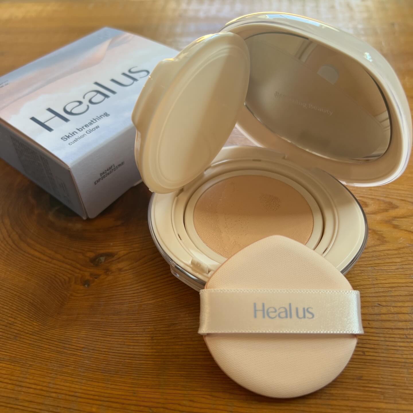 ブリージンググロークッション/Healus/クッションファンデーションを使ったクチコミ（2枚目）