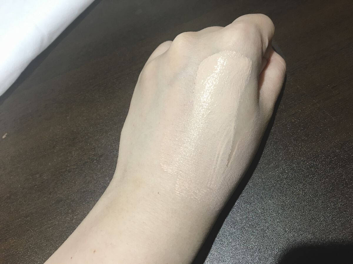 【旧】スノー メイクアップ ベース UV35 SPF35／PA+++ ローズ シェード/Dior/化粧下地を使ったクチコミ（2枚目）