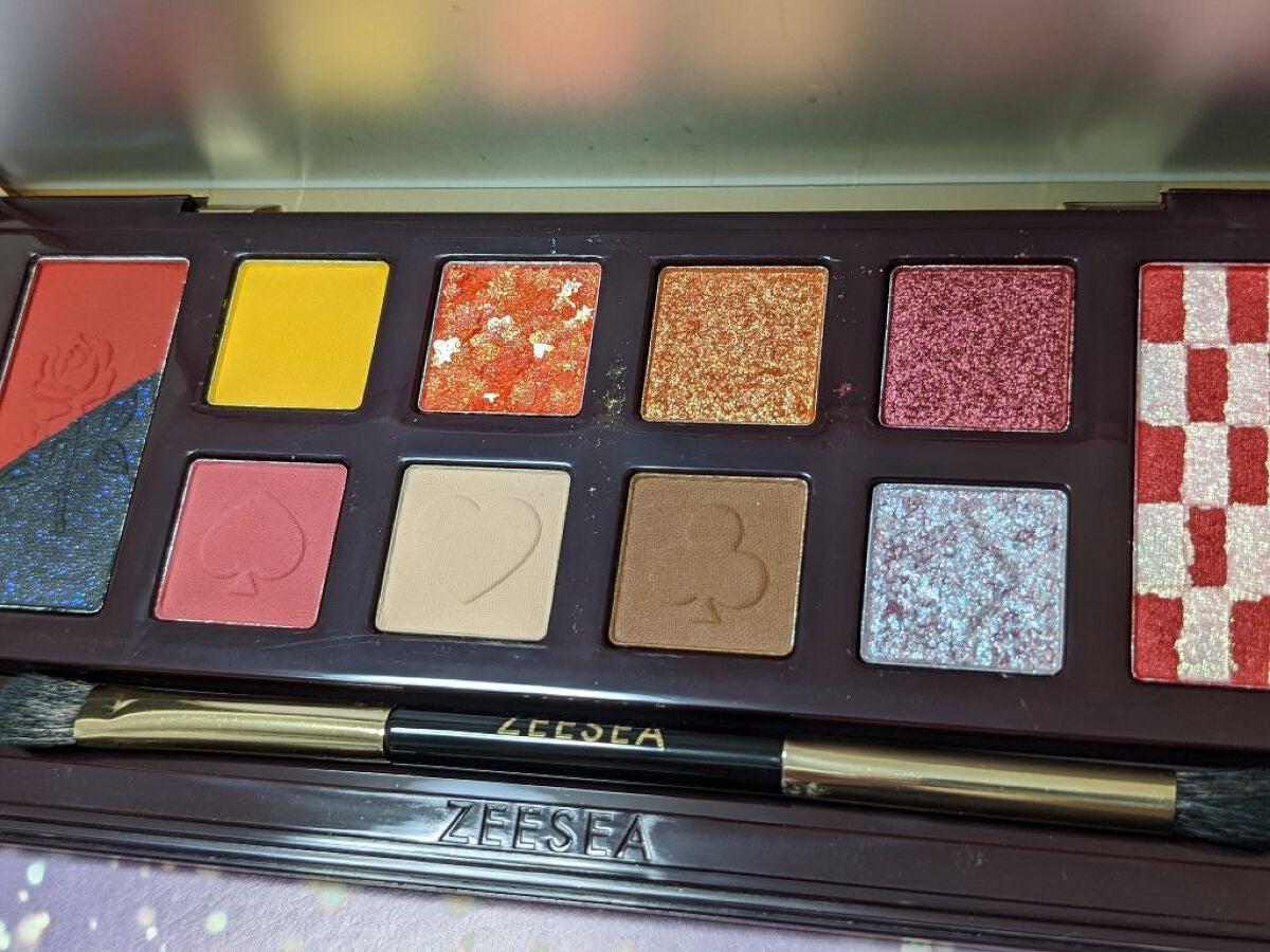 アリスドリームランドシリーズ 12色アイシャドウパレット(ZEESEA×大英博物館)/ZEESEA/アイシャドウパレットを使ったクチコミ(2枚目)